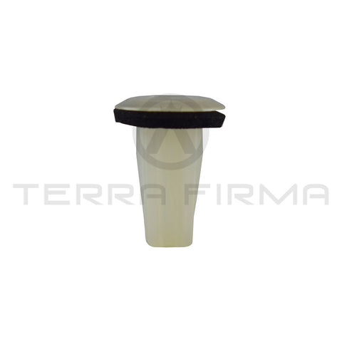 Nissan Laurel C33 Front Door Panel Card Lower Grommet (Early)