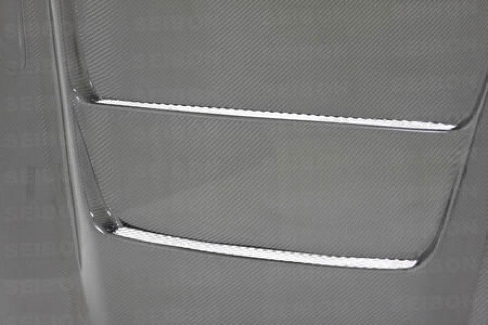 TT-style carbon fiber hood for 1990-1994 Nissan Skyline R32